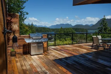 Tidewater deck - Tofino harbour view Tidewater deck - Tofino harbour view