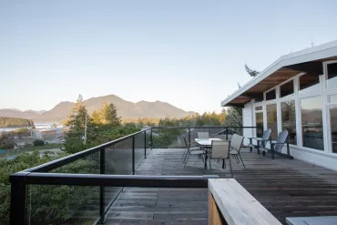 Tidewater house Tofino